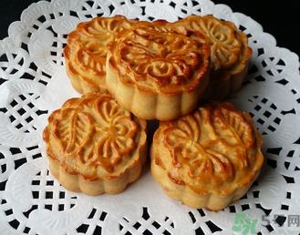 莲蓉月饼怎么做好吃?莲蓉月饼做法推荐 莲蓉月饼怎么做好吃?莲蓉月饼做法推荐