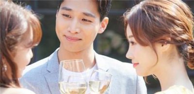 ​男人没钱就不配有爱情吗？