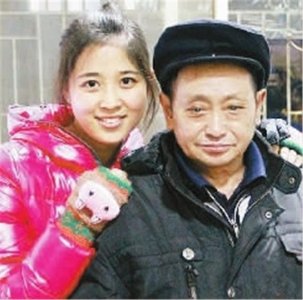 ​邓雪凤简历（邓雪凤出生被抛弃）