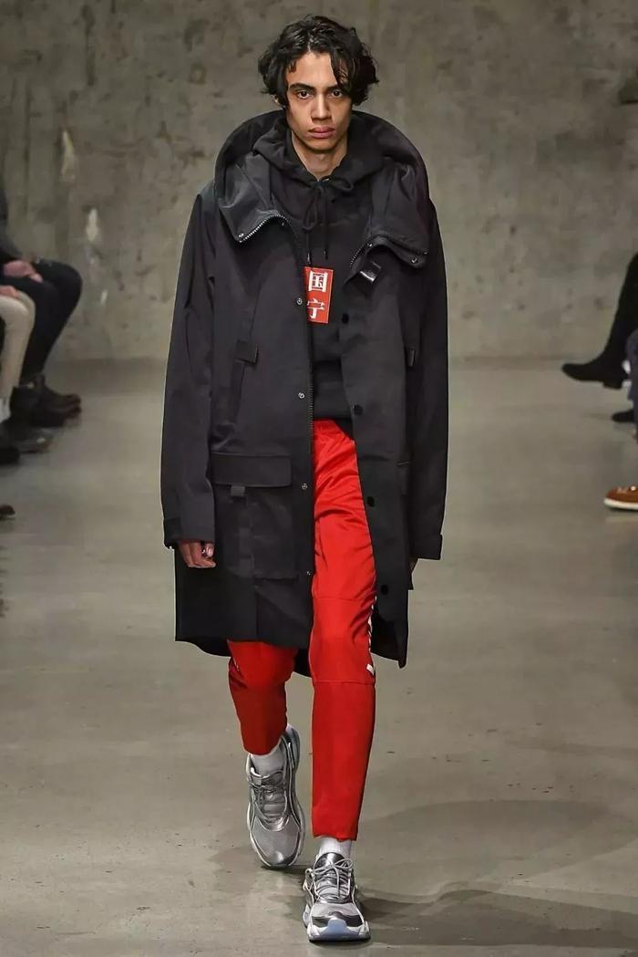 彻底火了!李宁登上纽约时装周!好看到爆炸!