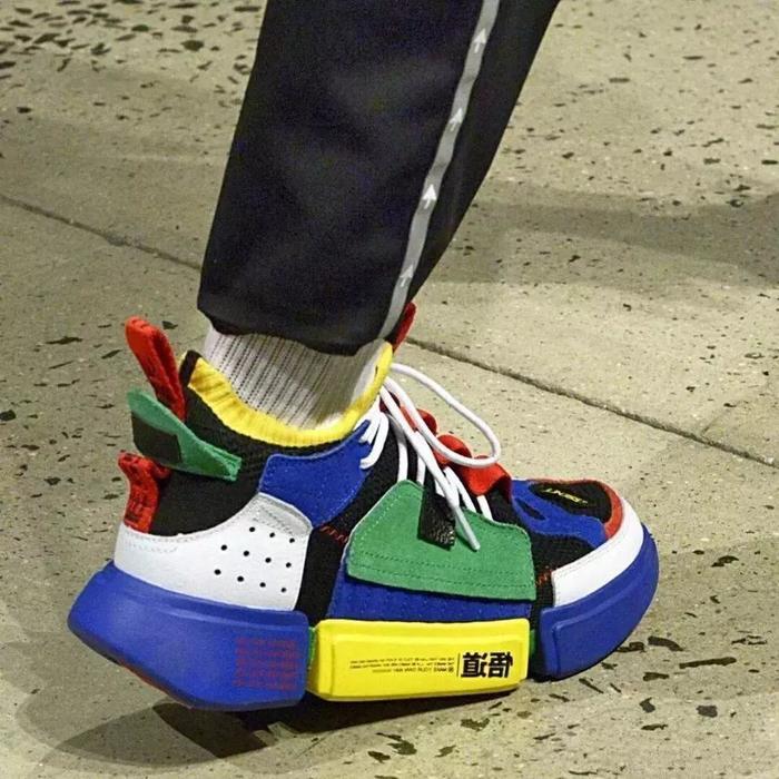 彻底火了!李宁登上纽约时装周!好看到爆炸!