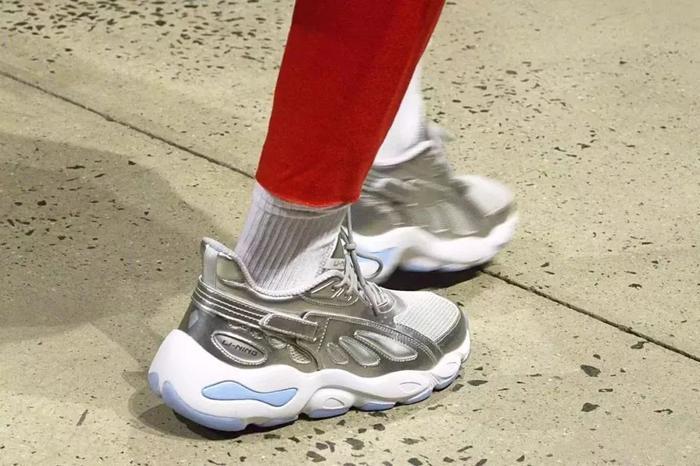 彻底火了!李宁登上纽约时装周!好看到爆炸!