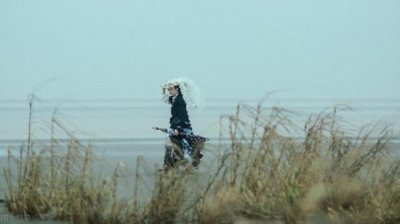 ​打女孩子屁股（回府后王爷竟动手打她屁股）