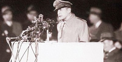 ​62年印度对中国开战，麦克阿瑟听后发出中肯点评，直击问题核心