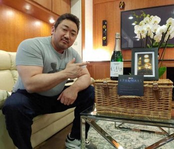 ​马东锡新自拍曝光：硬汉柔情，传递正能量