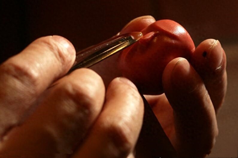 捏面人:是捏制的创作艺术,已很少作为食物出现