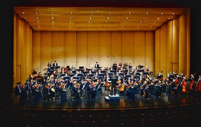 ​文化中国行|交响组曲《巴蜀》奏响施光南大剧院