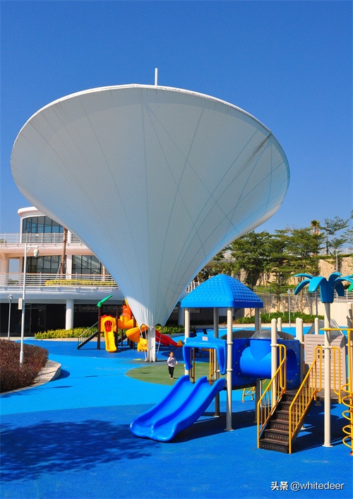 冬日的惠州大亚湾黄金海岸 -- 蓝天白云，海天一色