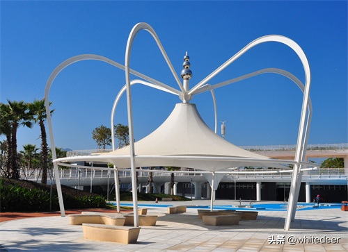 冬日的惠州大亚湾黄金海岸 -- 蓝天白云，海天一色