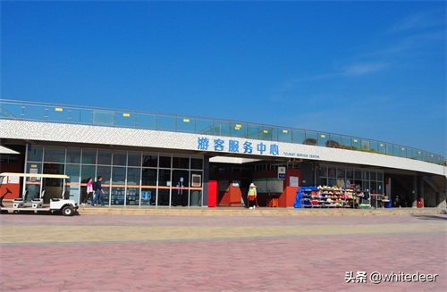 冬日的惠州大亚湾黄金海岸 -- 蓝天白云，海天一色