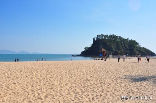 冬日的惠州大亚湾黄金海岸 -- 蓝天白云，海天一色