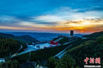 ​宁夏六盘山红军长征旅游区：红色名片焕发时代光芒