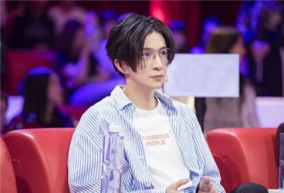 ​薛之谦岳云鹏致敬小人物《醒来》突破“薛式情歌”