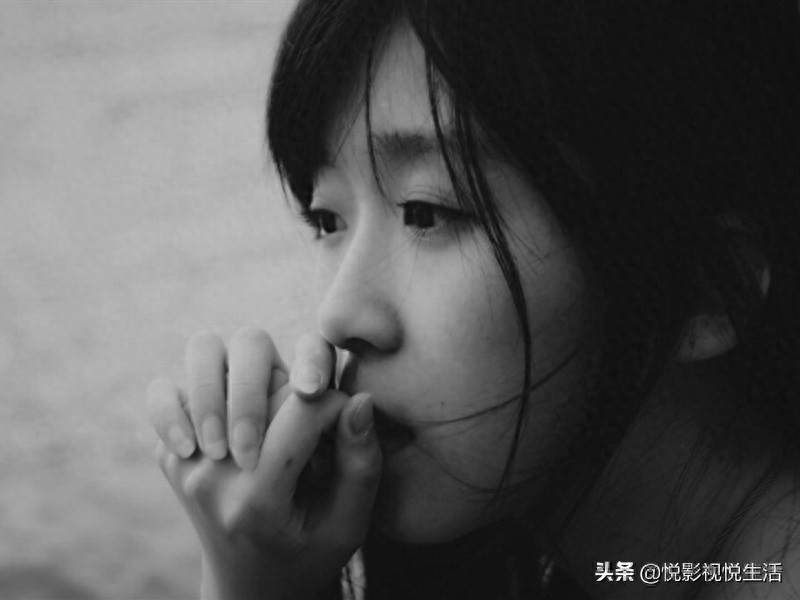 凭借清风拂面走红网络的宋伊人，突显少女气质，演技引网友称赞