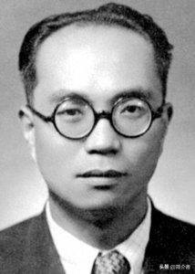 ​冯仲云，荣获两枚一级勋章的清华学子，其妻曾绕道朝鲜北上寻夫