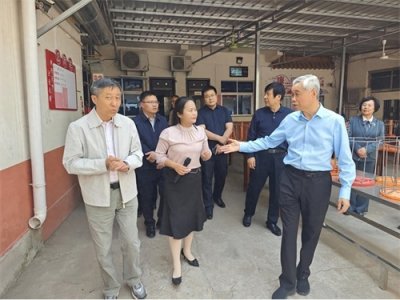 ​漯河市慈善总会会长陈平率队赴临颍阳光公益志愿者协会调研