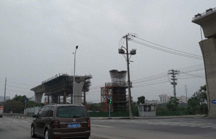 温州市域铁路S2线,建设速度很快,施工如火如荼中