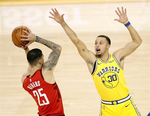 篮球——NBA：火箭胜勇士