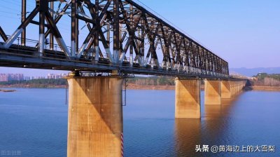 ​1996年9月1日——京九铁路正式通车