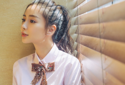 ​夸奖女生美貌的句子，夸奖女子美貌的句子(61句)