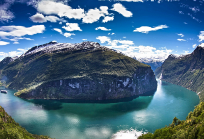 ​使至塞上赏析简短（使至塞上王维赏析简短）