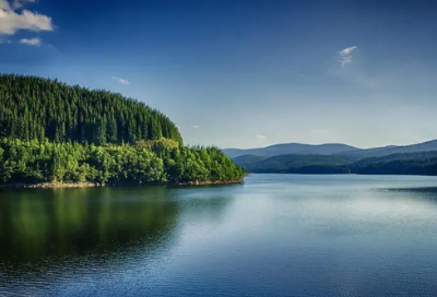 ​装在套子里的人原文赏析（装在套子里的人情节分析）
