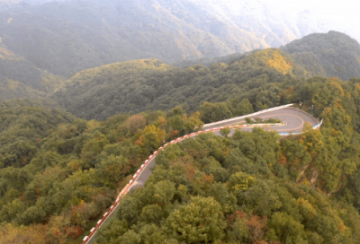 ​朋友圈赞美玉龙雪山的短句（玉龙雪山旅游的心情说说）