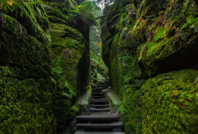 ​爷爷一路走好的话语（简短老人去世朋友圈说说）